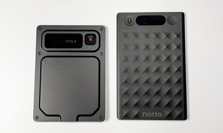 Notta Memo Proと旧型Notta Memoのデザイン比較画像